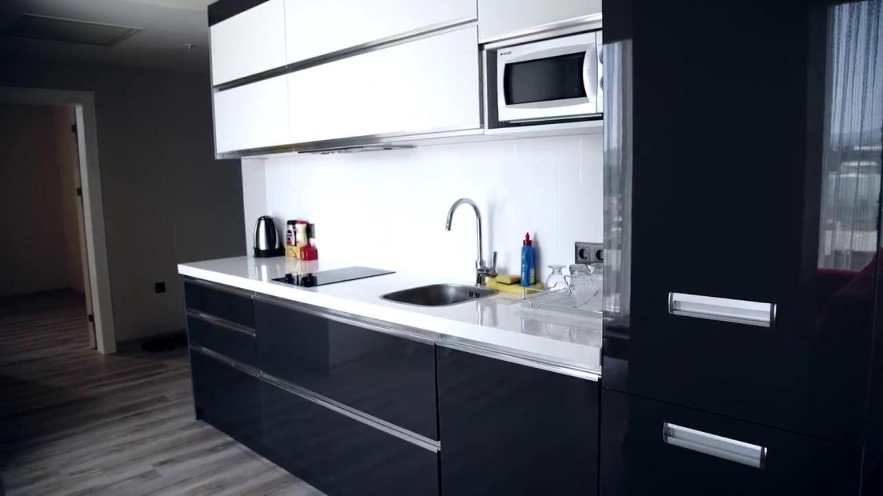 Demir Otel Bornova Luaran gambar