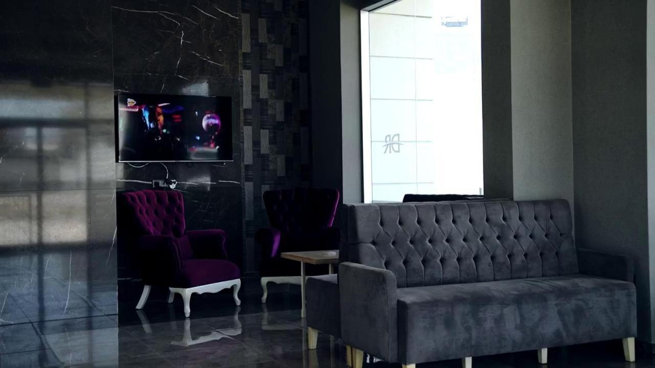 Demir Otel Bornova Luaran gambar